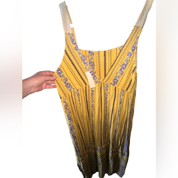 Easel large French yellow and lavender maxi sundress with pockets.crochet lace - Picture 4 of 15